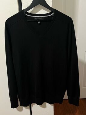 Banana Republic Men’s Black V-Neck Sweater in Baruffa Italian Merino